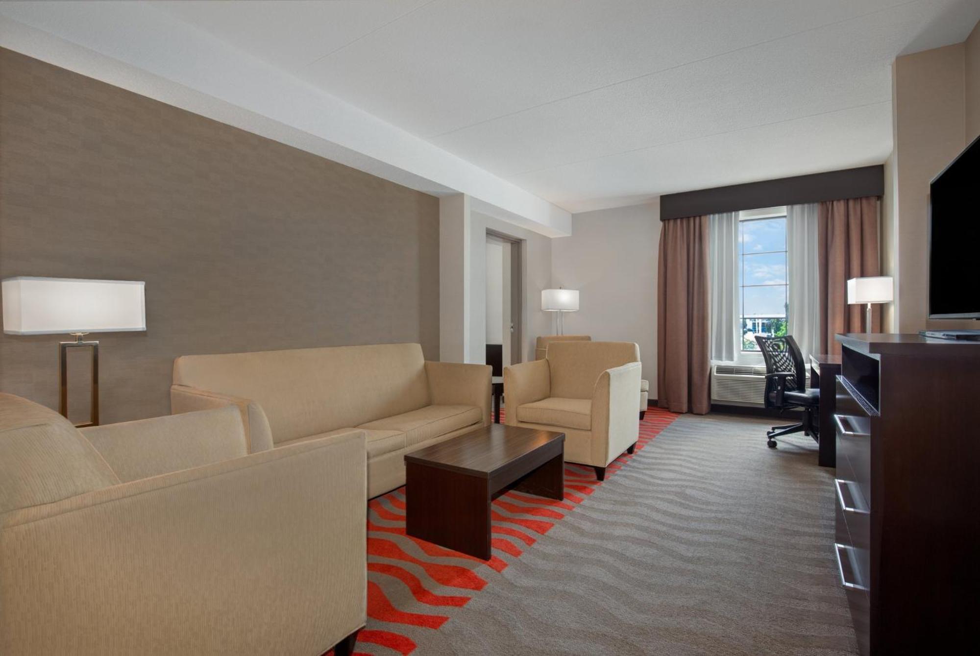 Holiday Inn Express Hotel & Suites Barrie By Ihg Экстерьер фото